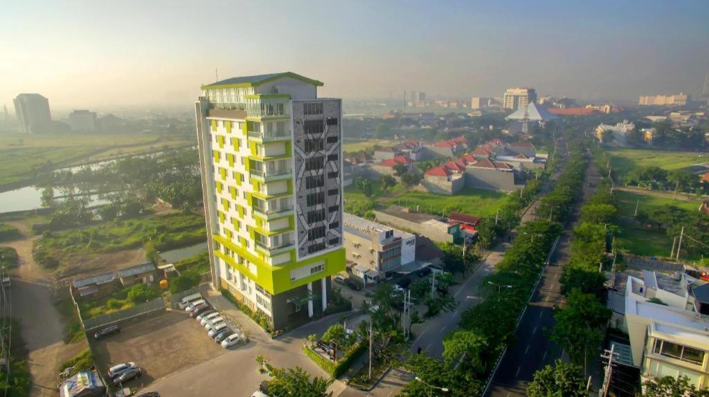 Hotel Dafam Pacific Caesar Surabaya Eksteriør bilde