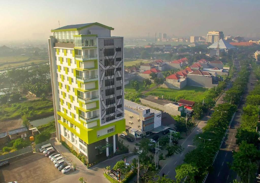 Hotel Dafam Pacific Caesar Surabaya Eksteriør bilde
