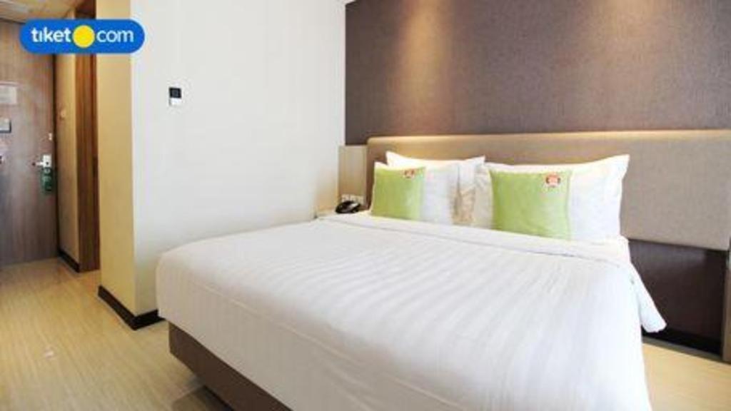 Hotel Dafam Pacific Caesar Surabaya Eksteriør bilde