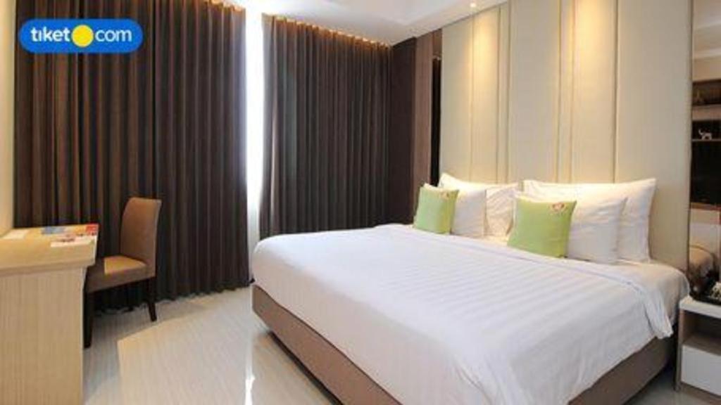 Hotel Dafam Pacific Caesar Surabaya Eksteriør bilde